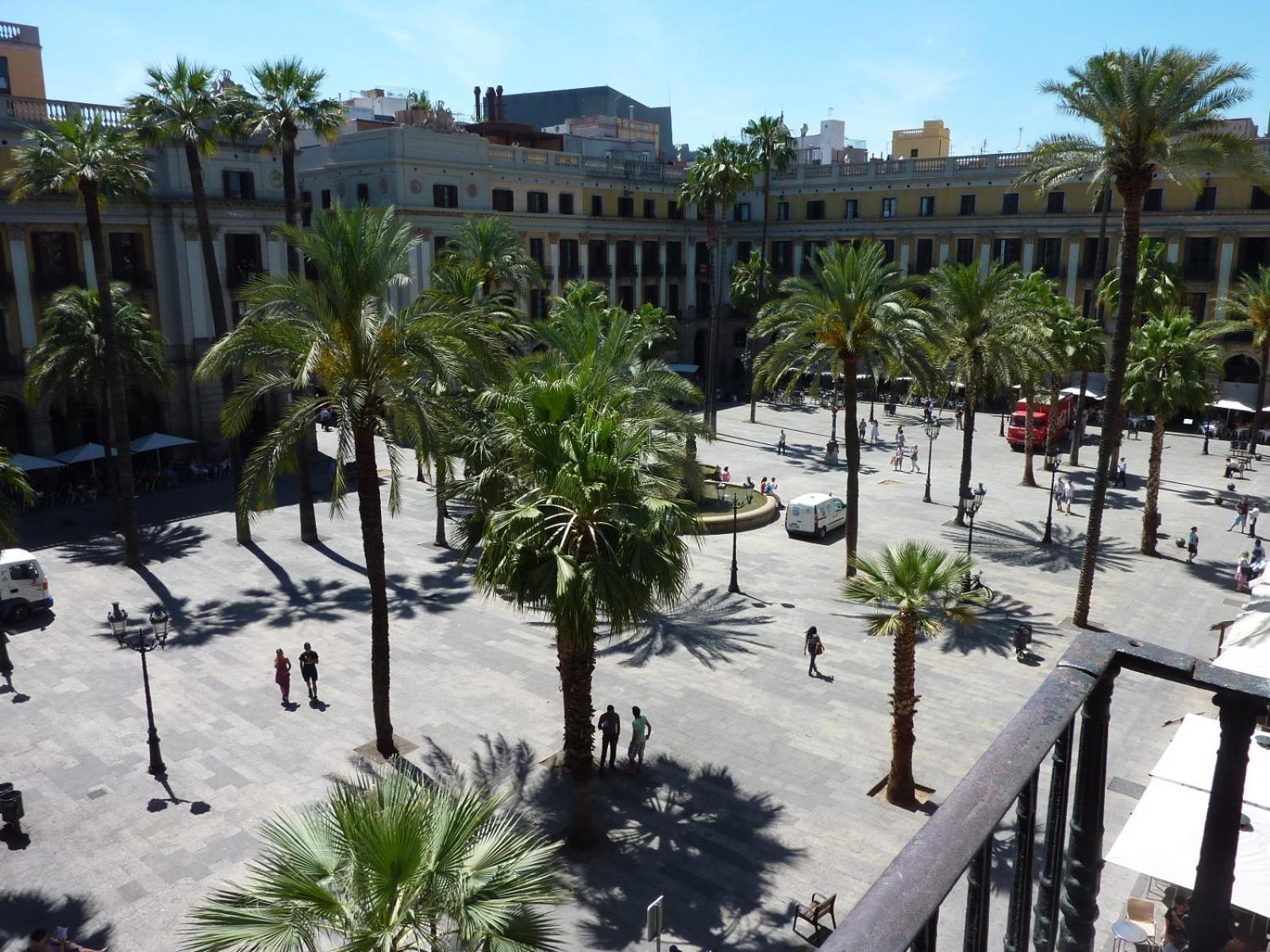 Roma Reial Hotel Barcelona Bagian luar foto