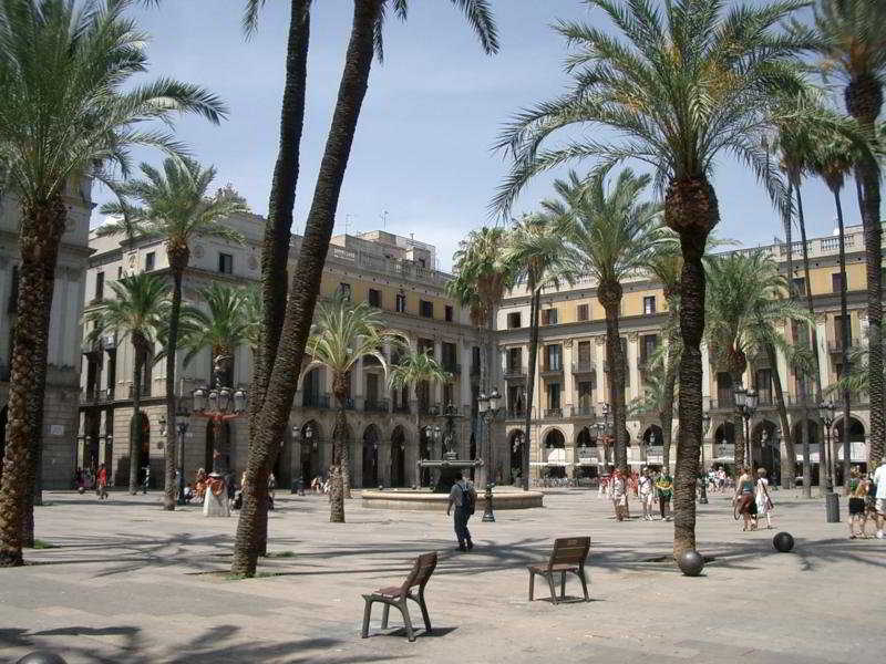 Roma Reial Hotel Barcelona Bagian luar foto